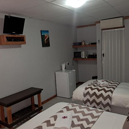 Hopetown Guesthouse Экстерьер фото