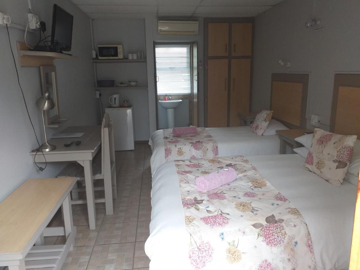 Hopetown Guesthouse Экстерьер фото