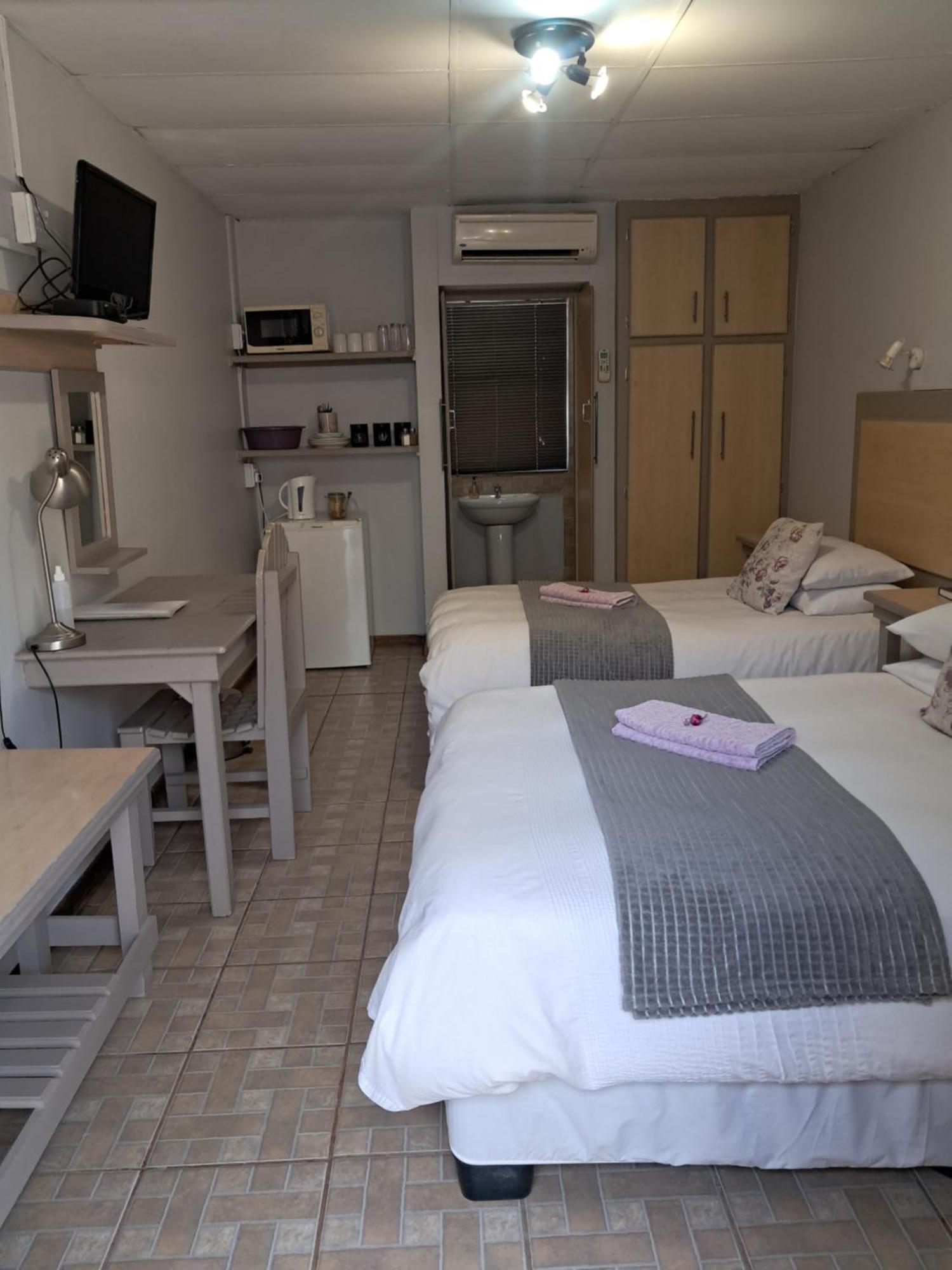 Hopetown Guesthouse Экстерьер фото